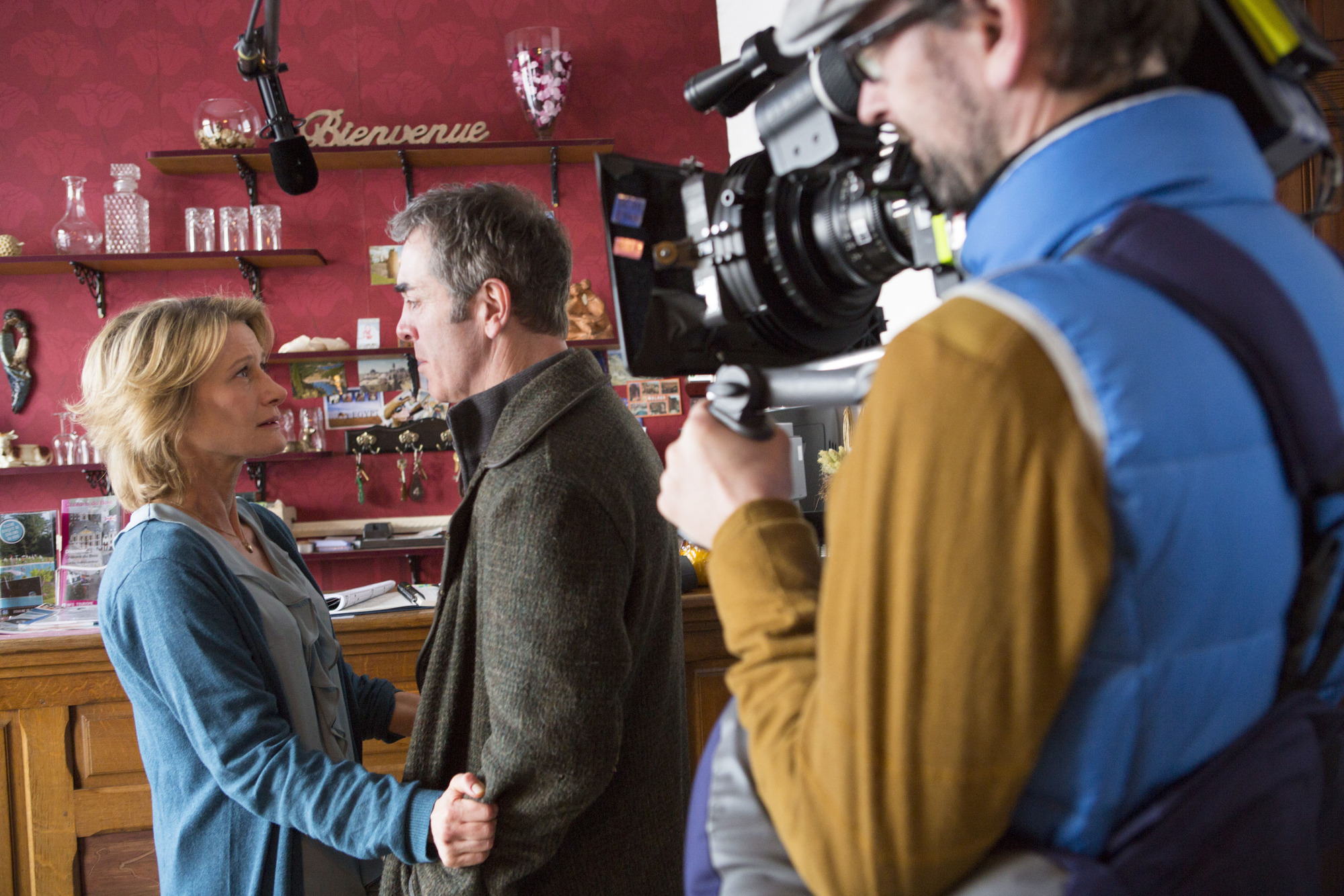 Programme Name: The Missing - TX: n/a - Episode: behind the scenes (No. n/a) - Picture Shows: (L-R) Sylvie (ASTRID WHETTNALL), Tony (JAMES NESBITT) - (C) New Pictures Ltd 2014 - Photographer: Jules Heath